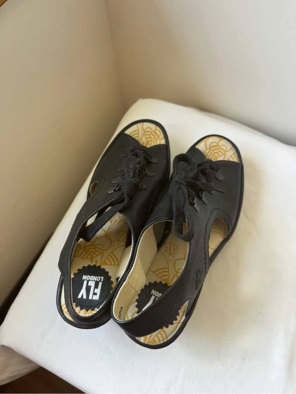 FLY London Black Leather Lace Up Wedge Sandals Platform Comfort Y2K Size 8.5